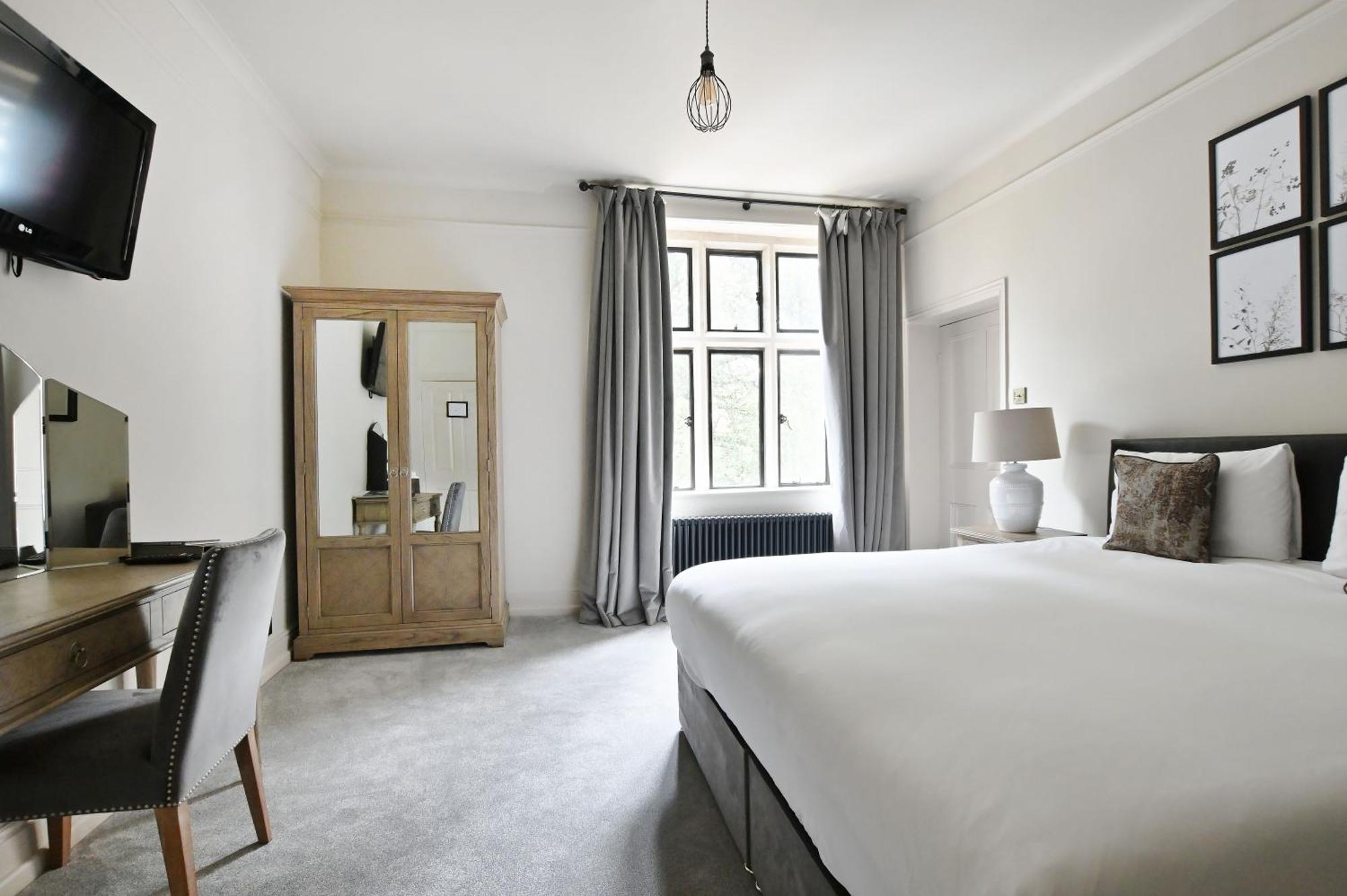 Stanton Manor Hotel Chippenham  Bagian luar foto