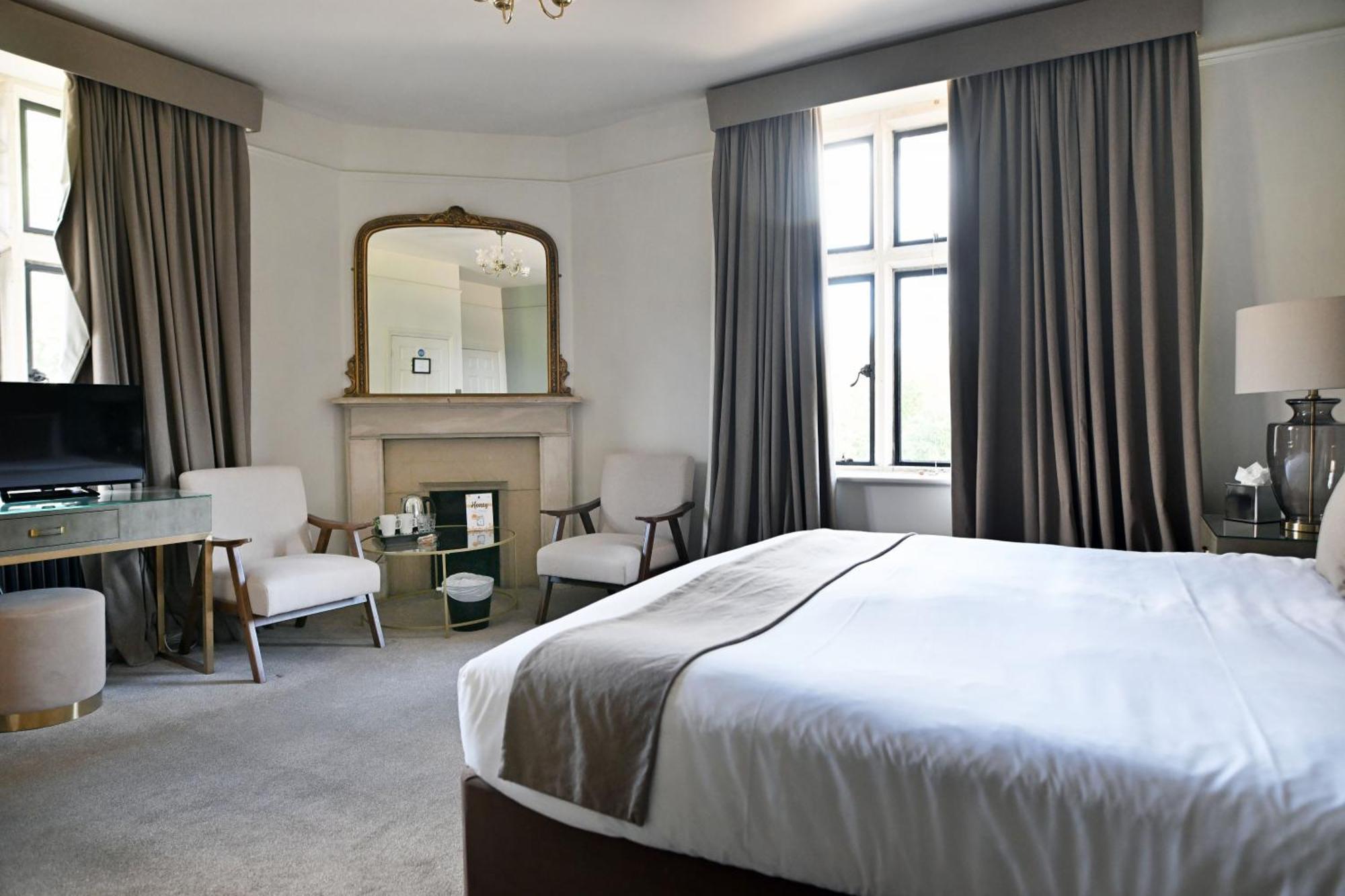 Stanton Manor Hotel Chippenham  Bagian luar foto