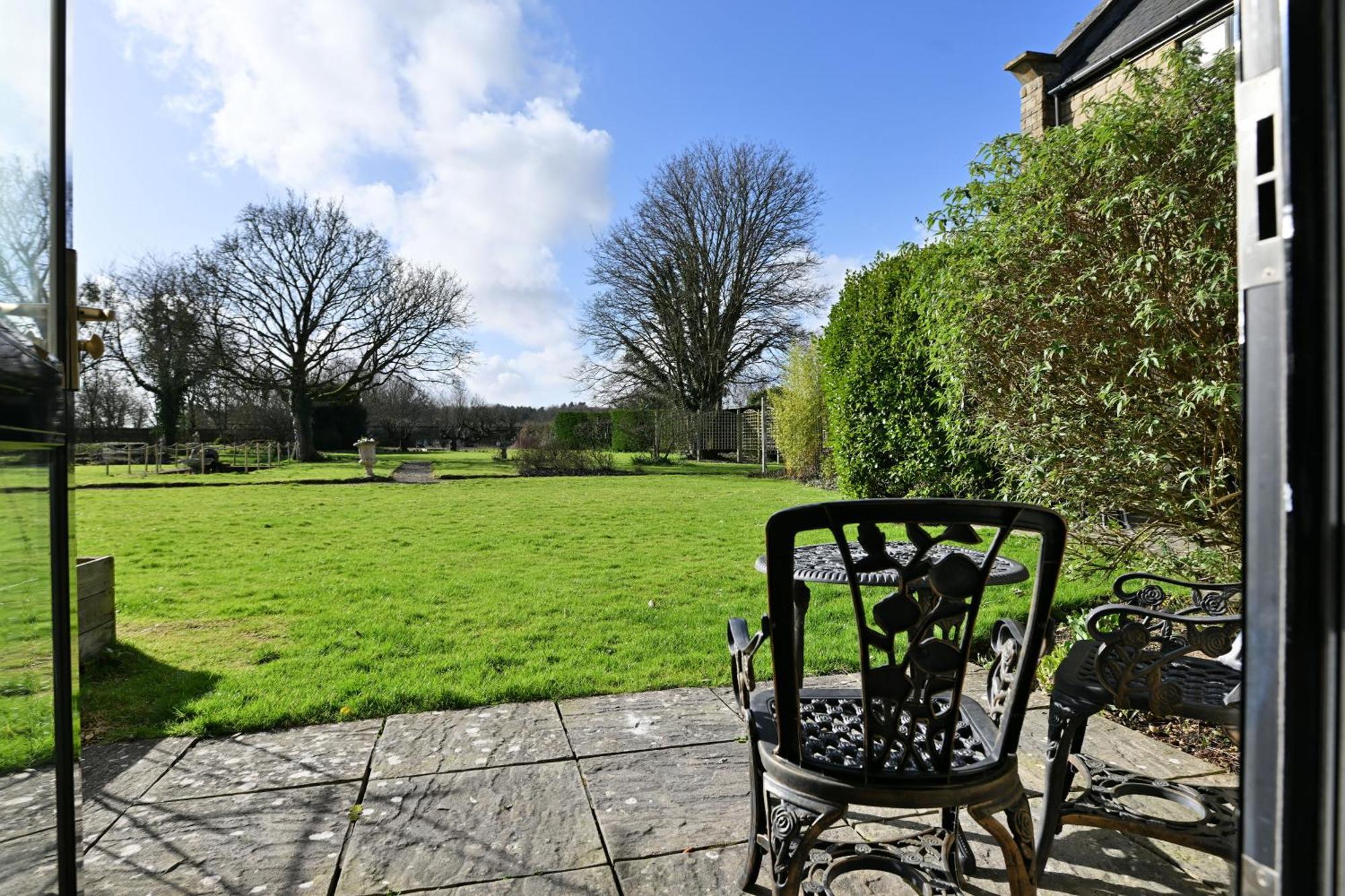 Stanton Manor Hotel Chippenham  Bagian luar foto